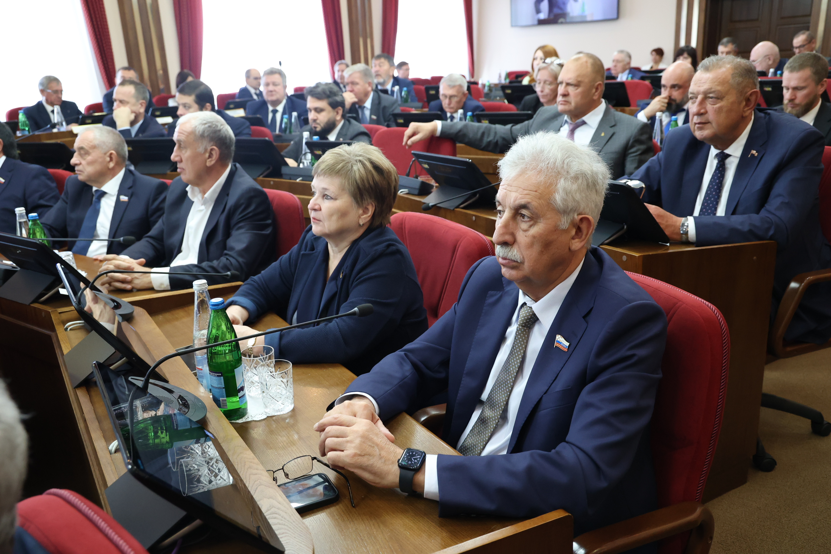 Краевая Дума приняла бюджет Ставрополья на 2026 год и плановый период 2027 и 2028 годов