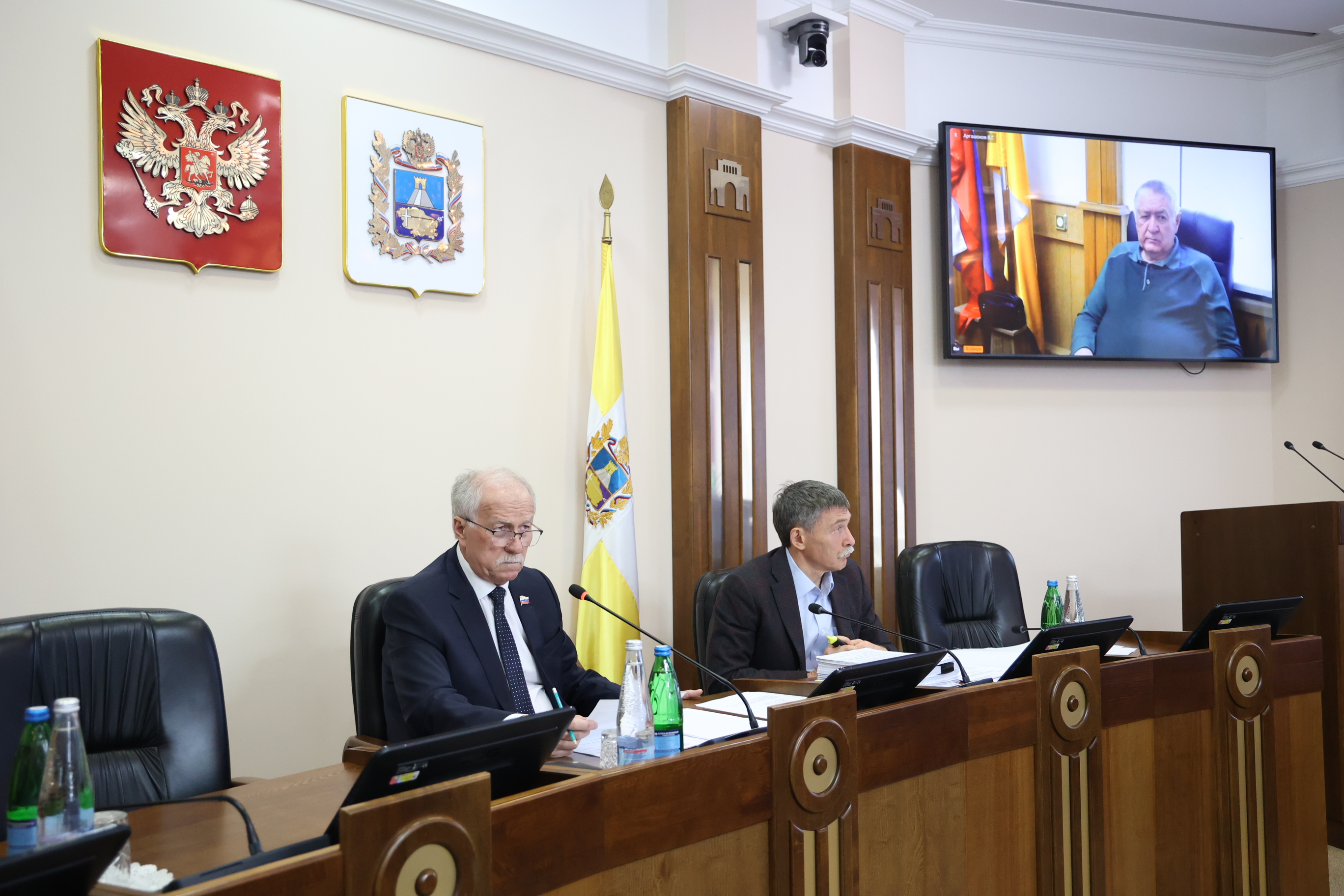 Утверждена повестка декабрьского заседания Думы