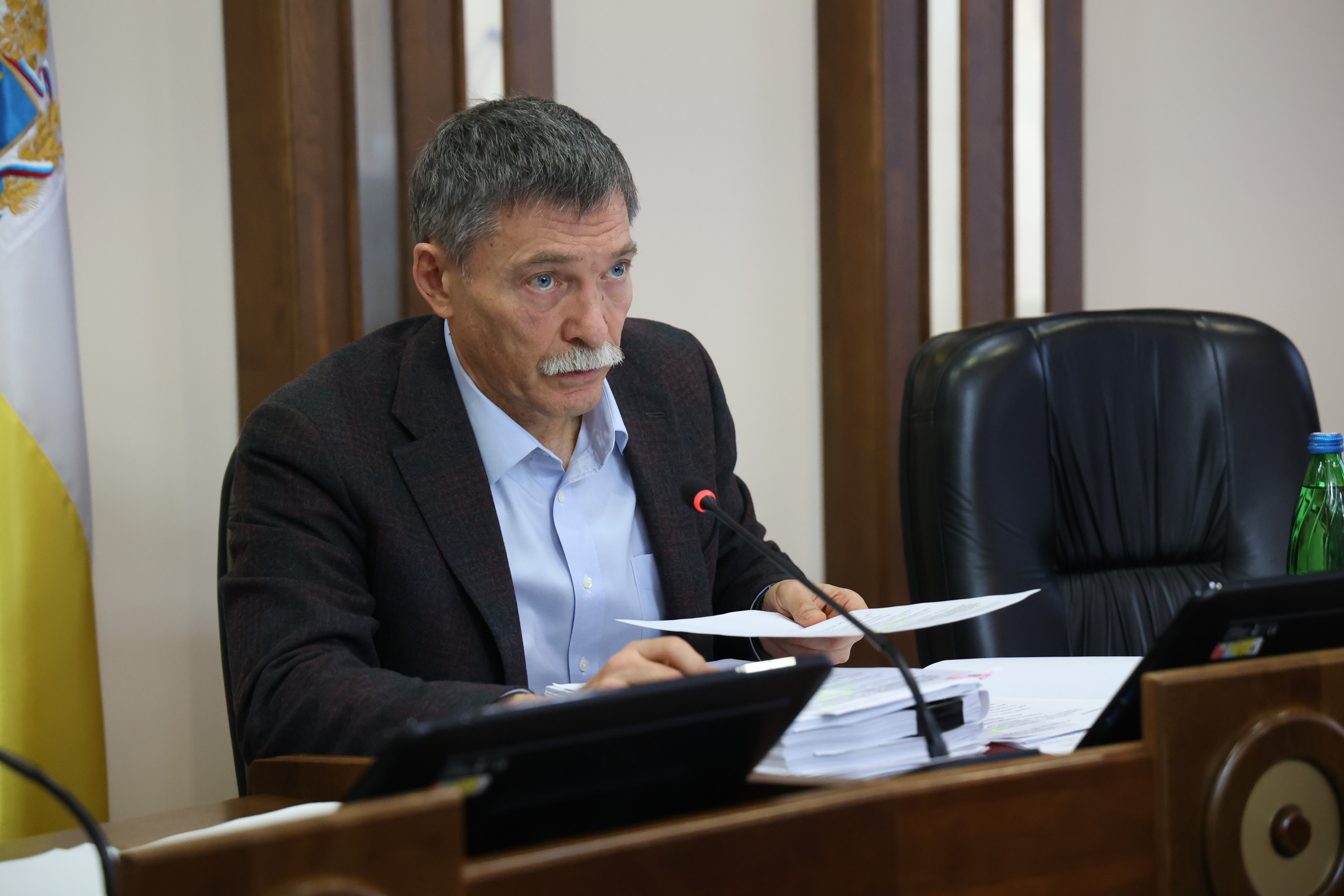 Утверждена повестка декабрьского заседания Думы