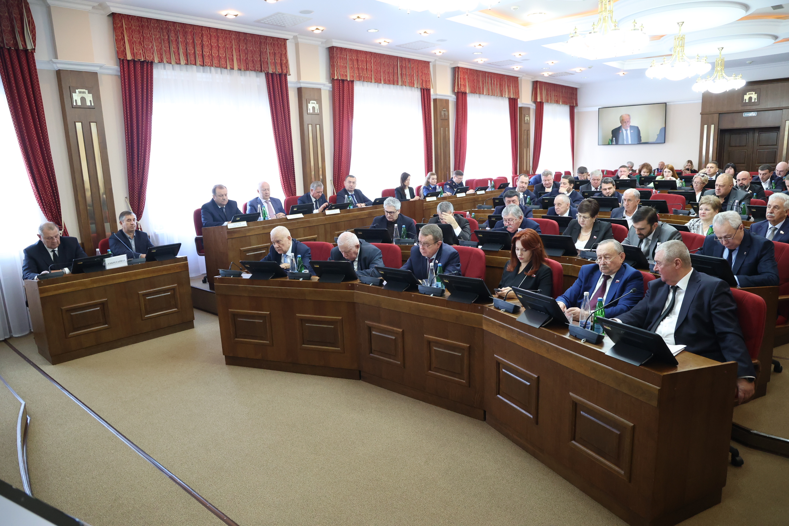 Краевая Дума приняла закон о Стратегии социально-экономического развития Ставрополья до 2030 года и на период до 2036 года