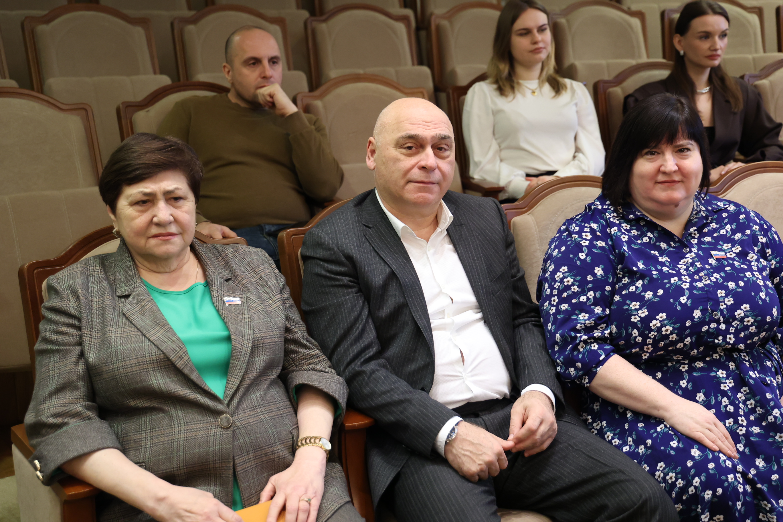 Выпускникам кадрового проекта «Герои Ставрополья» вручили дипломы