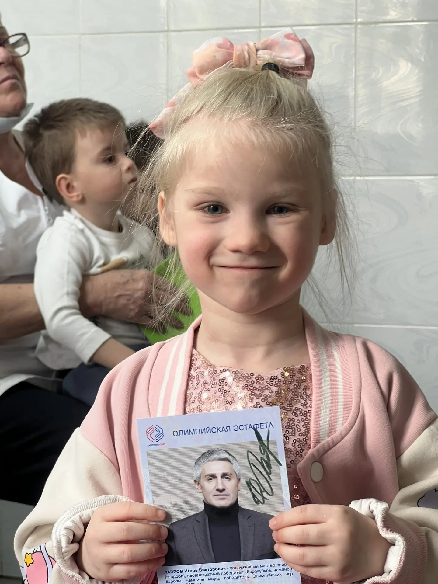 Игорь Лавров: Предновогодние дни должны быть наполнены вниманием к детям