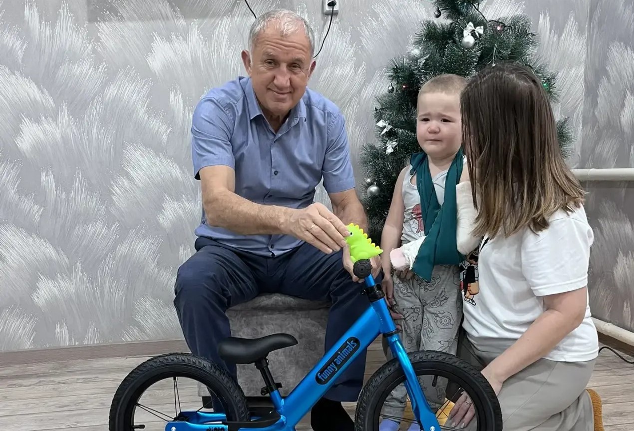 Депутаты краевой Думы исполнят мечты  юных жителей Ставрополья с «Елки желаний»