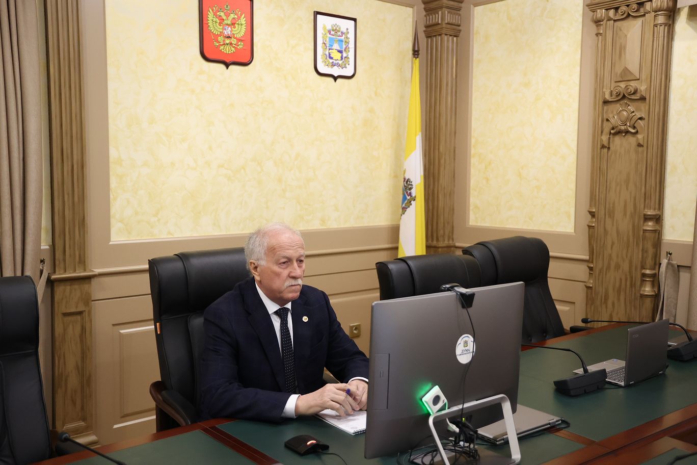 Николай Великдань поблагодарил Губернатора и Правительство за совместную работу в 2025 году