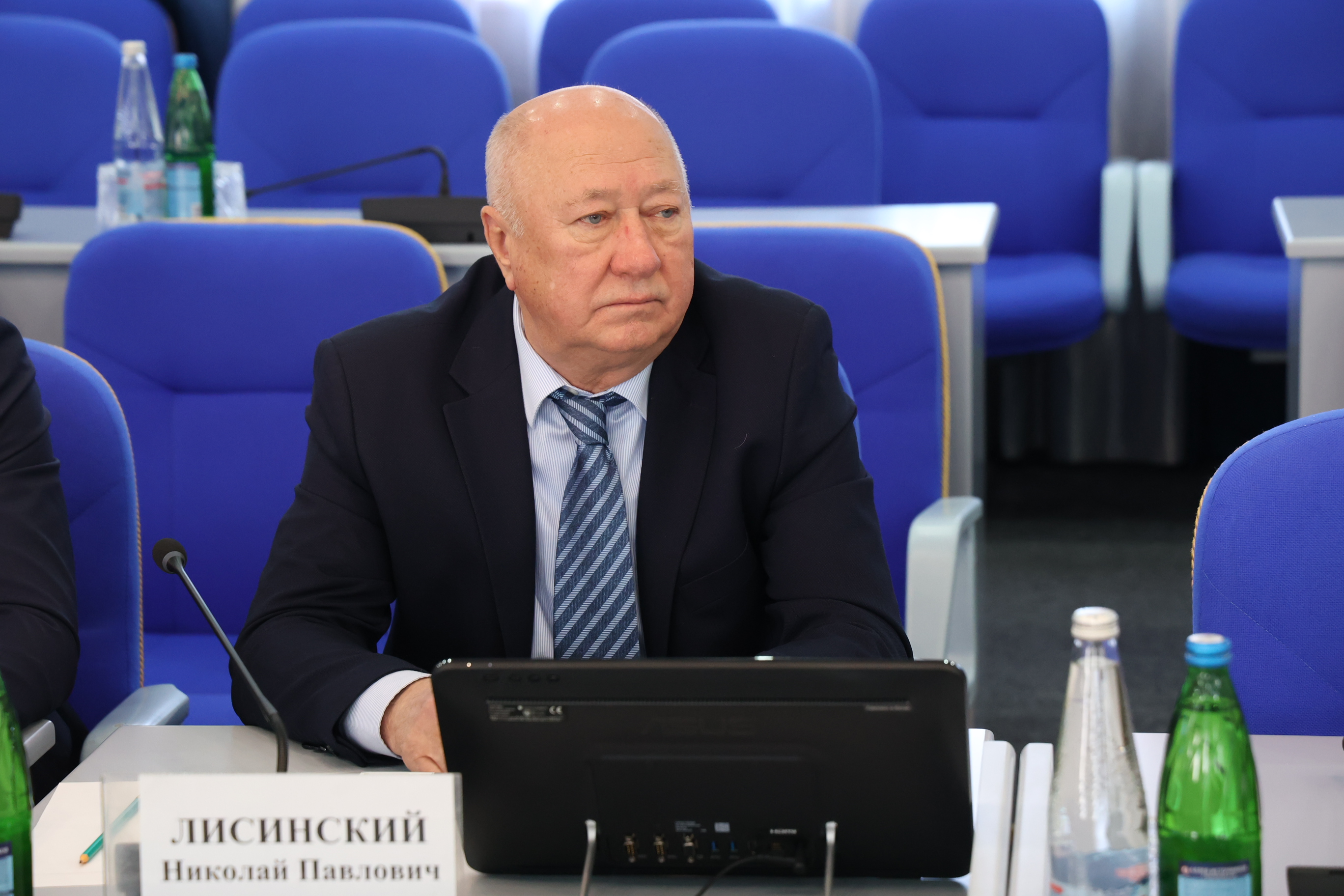 Депутаты рассмотрели изменения в отдельные законодательные акты Ставропольского края