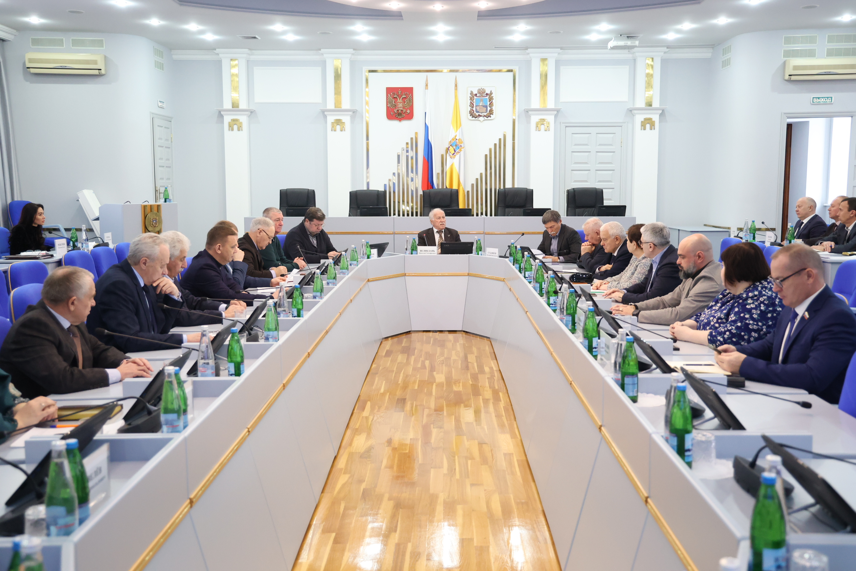 Николай Великдань призвал усилить взаимодействие депутатского корпуса с муниципалитетами