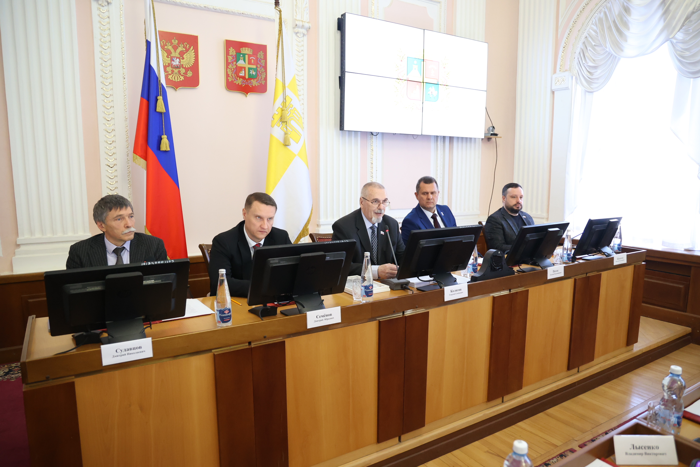 Краевые депутаты приняли участие в заседании ставропольской городской Думы
