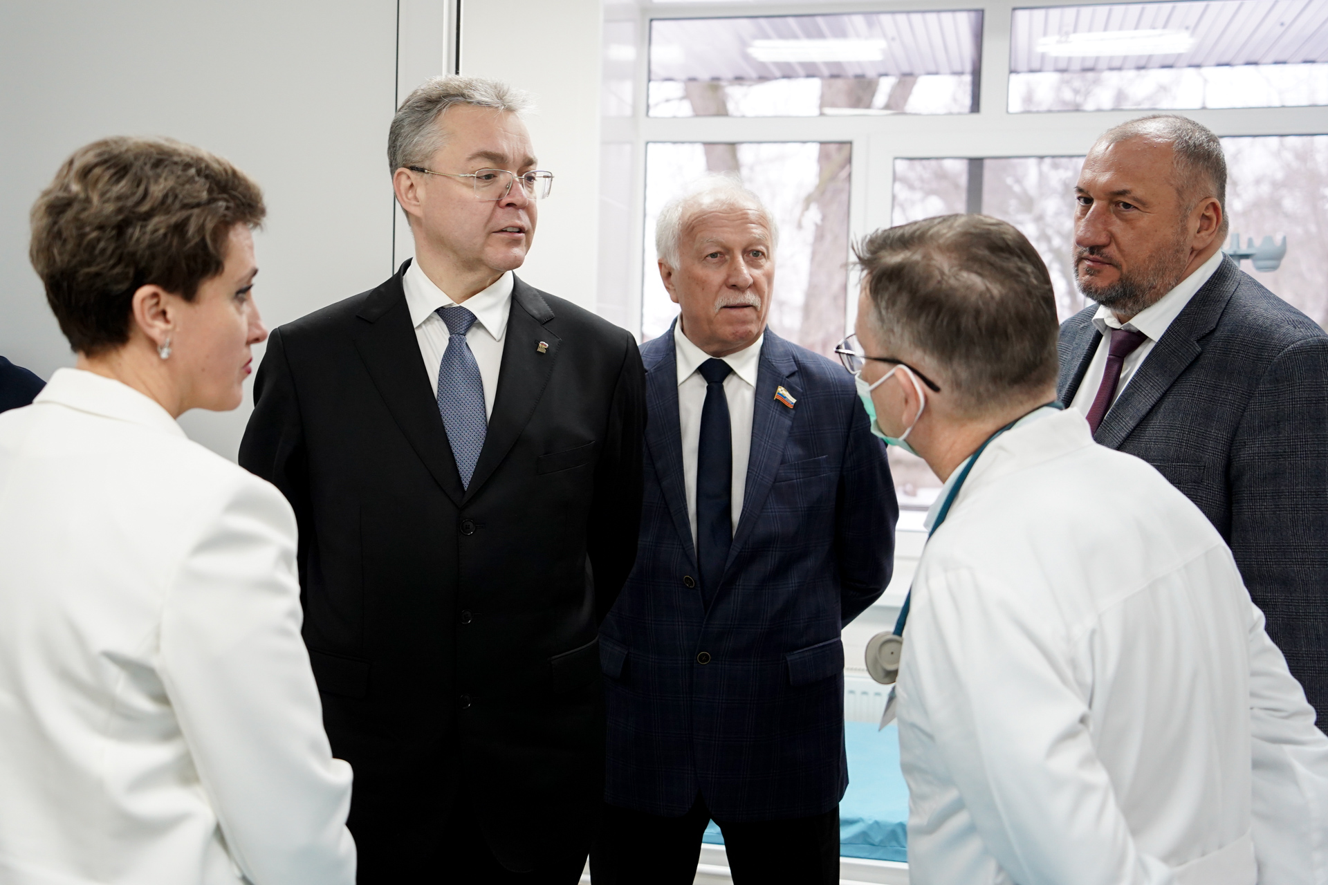 Николай Великдань принял участие в открытии капитально отремонтированной школы в поселке Советское Руно