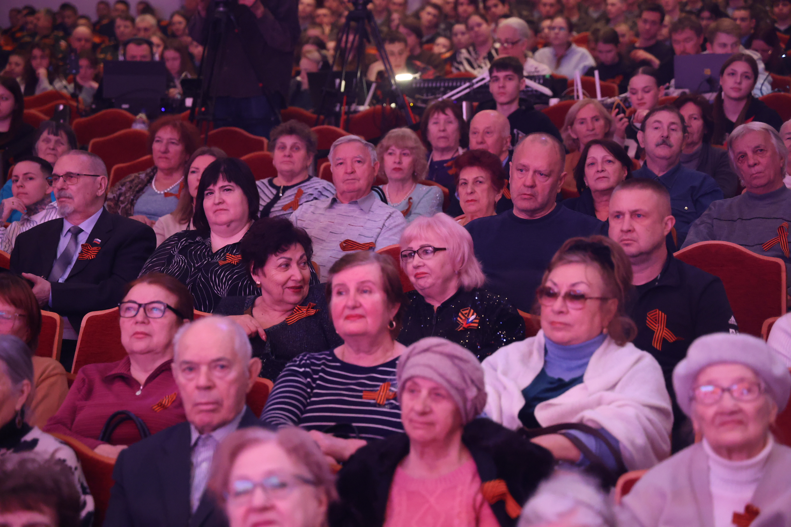 В Ставрополе прошел гала-концерт XXXIII краевого фестиваля-конкурса патриотической песни «Солдатский конверт – 2026»