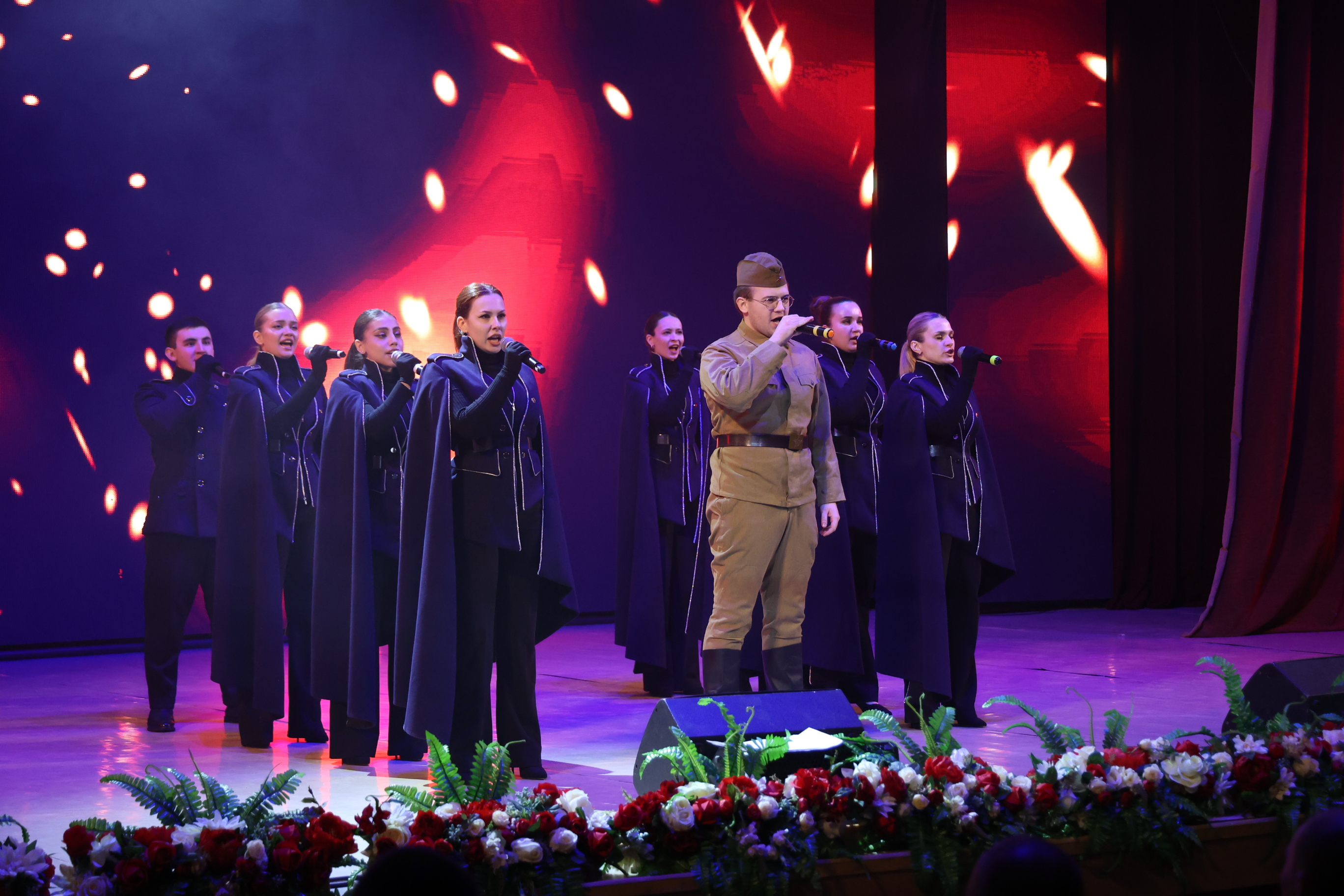 В Ставрополе прошел гала-концерт XXXIII краевого фестиваля-конкурса патриотической песни «Солдатский конверт – 2026»