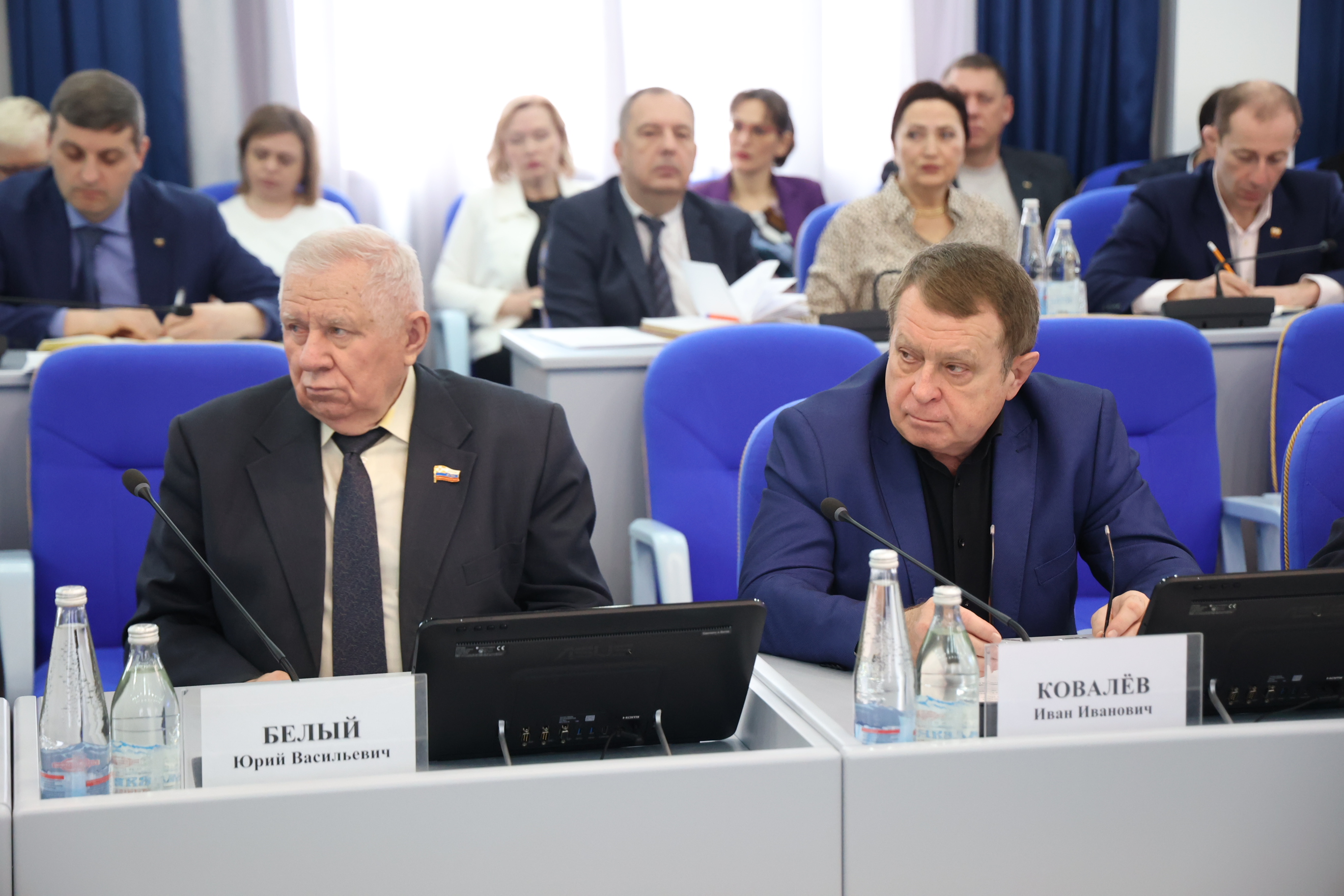 Дума Ставрополья инициирует ускорение принятия федерального закона о лицензировании оборота табачной и никотинсодержащей продукции