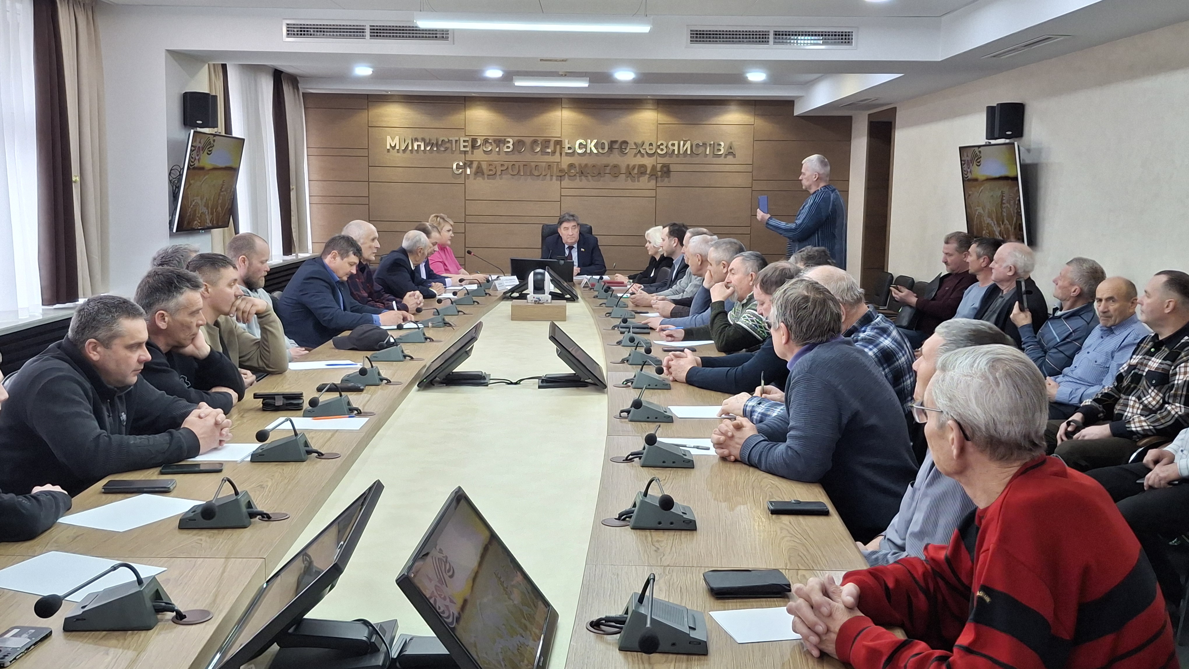 На Ставрополье обсудили вопросы законодательного регулирования пчеловодства