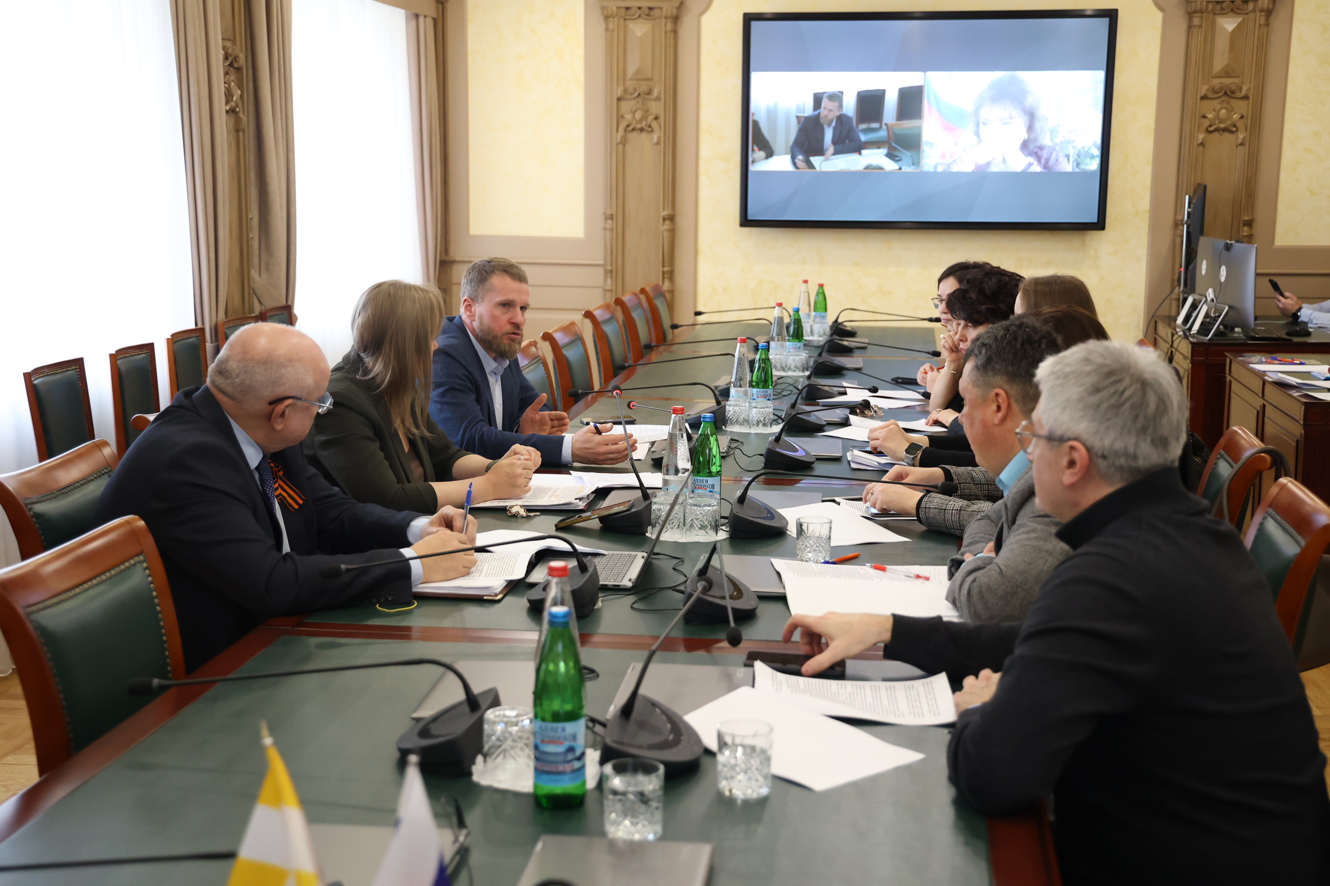 Депутаты продолжили доработку проекта краевого закона о порядке установки мемориальных объектов