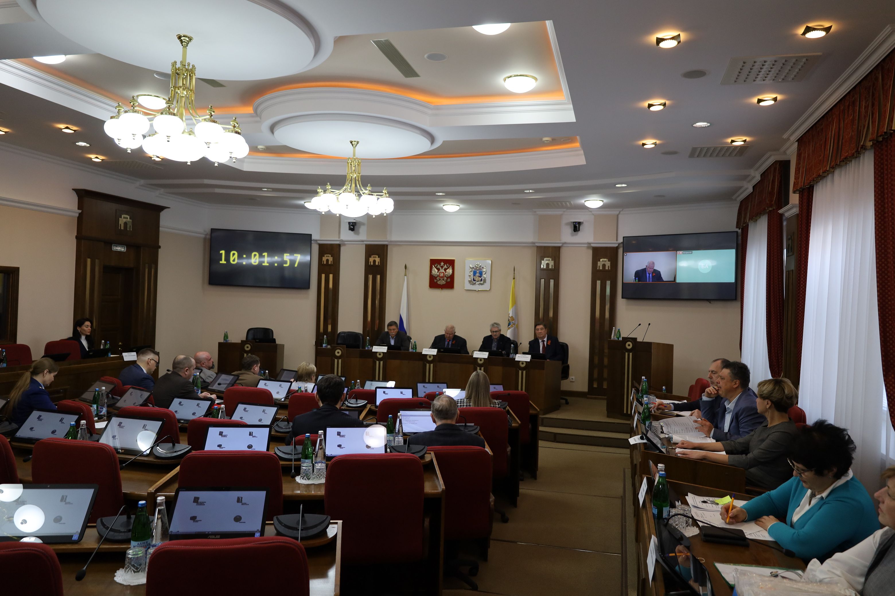 Вопросы экономического развития муниципалитетов рассмотрены на заседании профильного комитета Думы