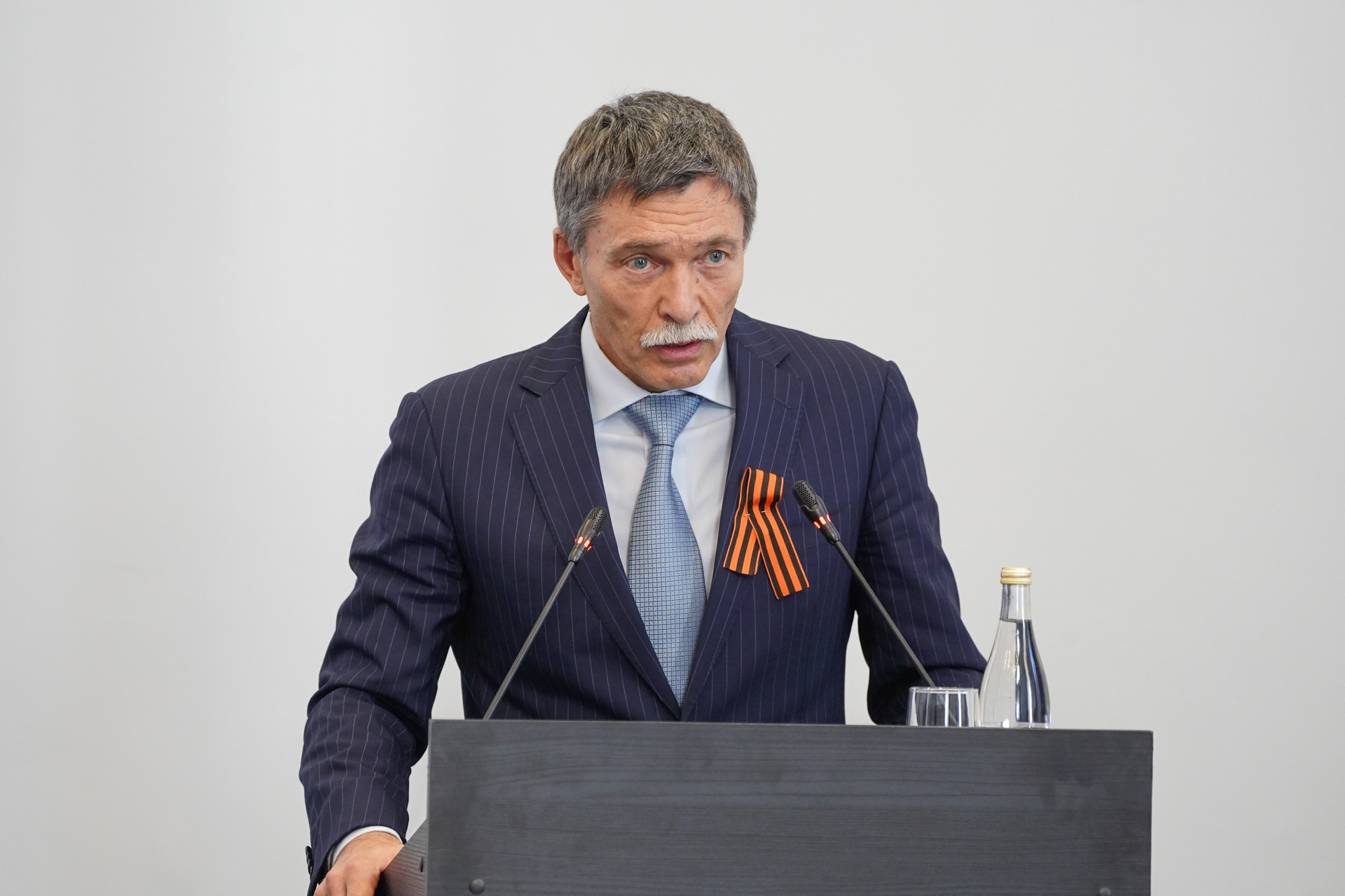 Дмитрий Судавцов приветствовал участников конференции, посвященной демографическим процессам в России и за рубежом
