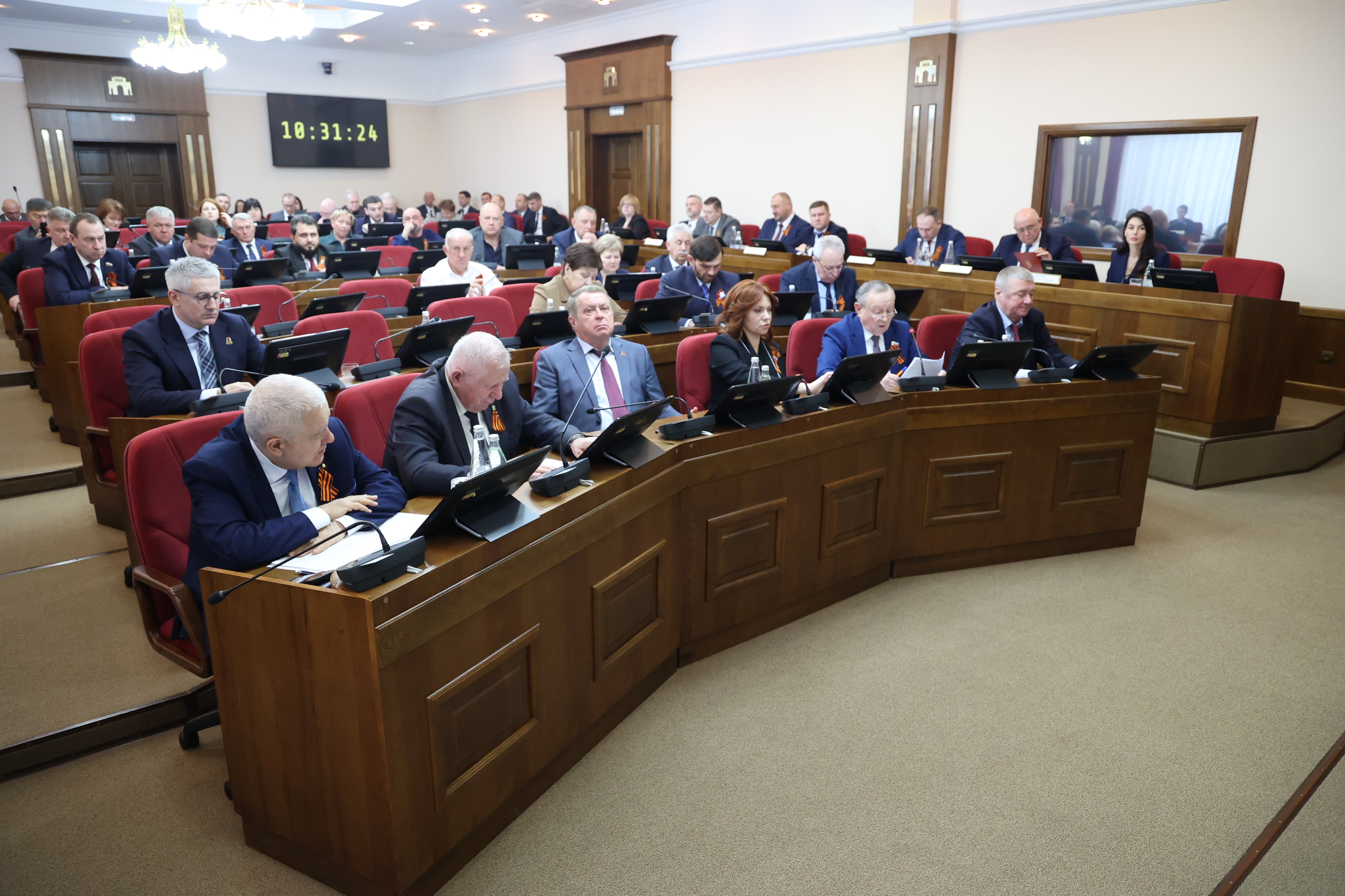 Депутаты Думы Ставрополья приняли дополнительные меры поддержки медицинских кадров