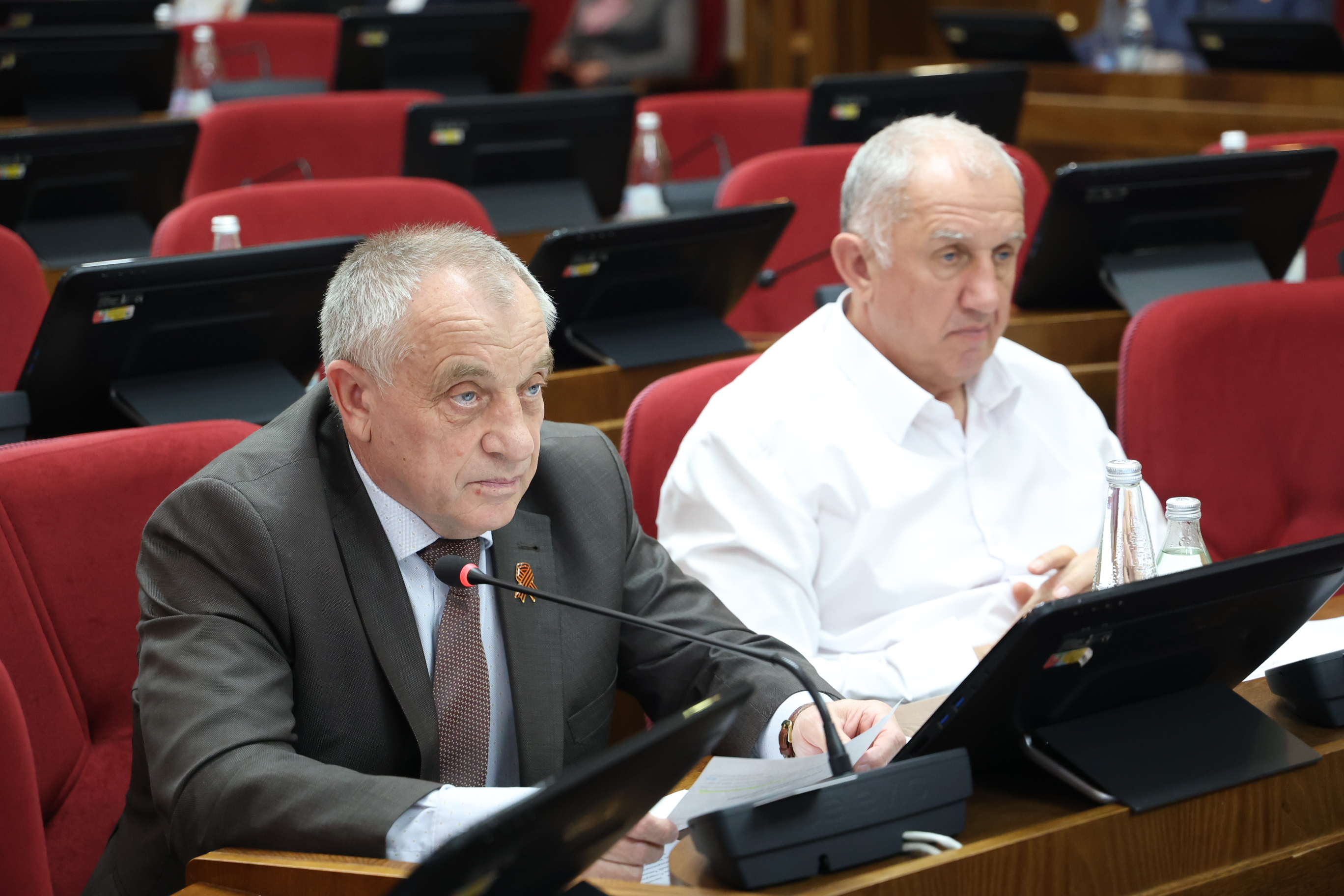 Совет Думы утвердил повестку апрельского заседания