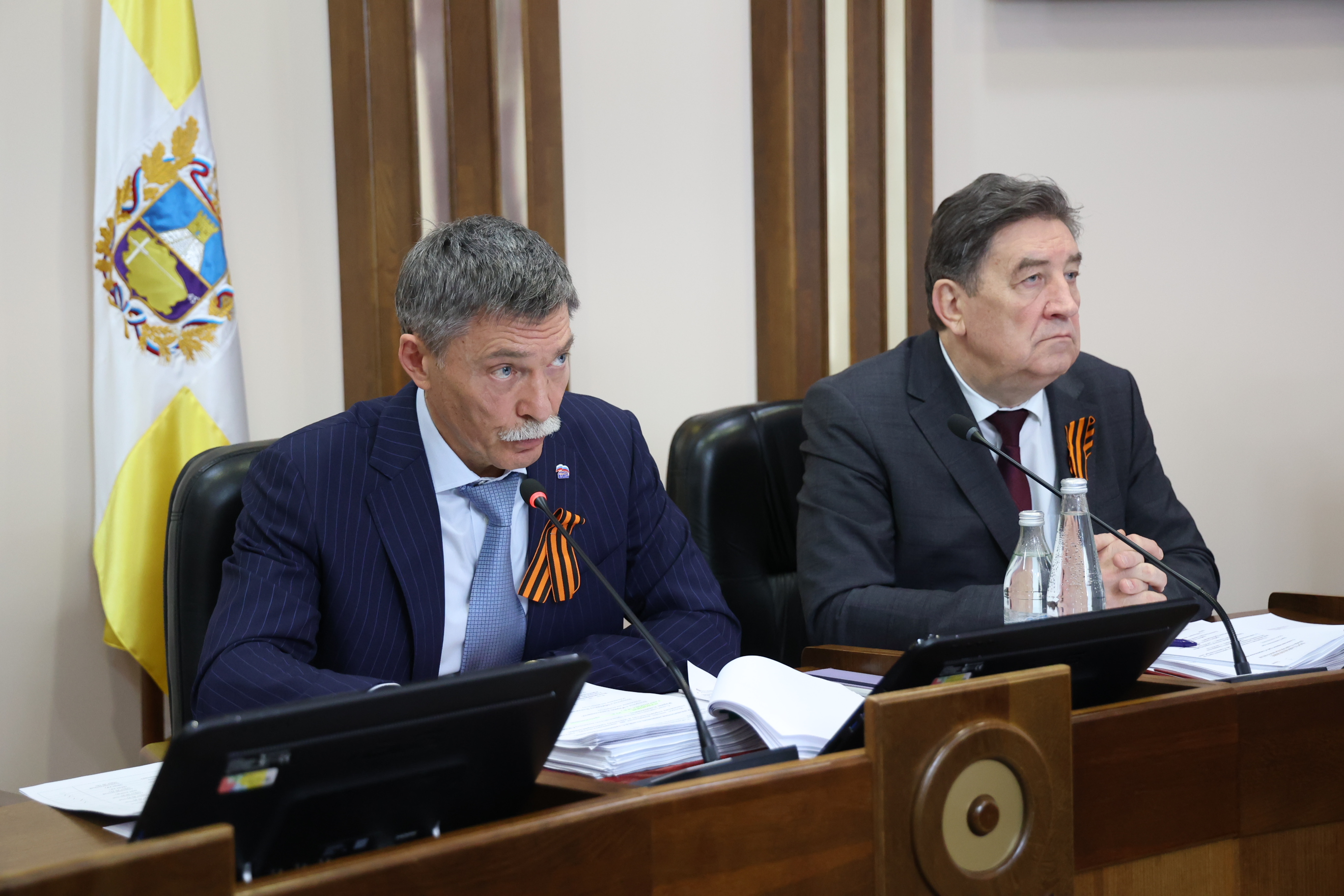 Краевая Дума внесла корректировки в закон о ежемесячном пособии семьям с детьми