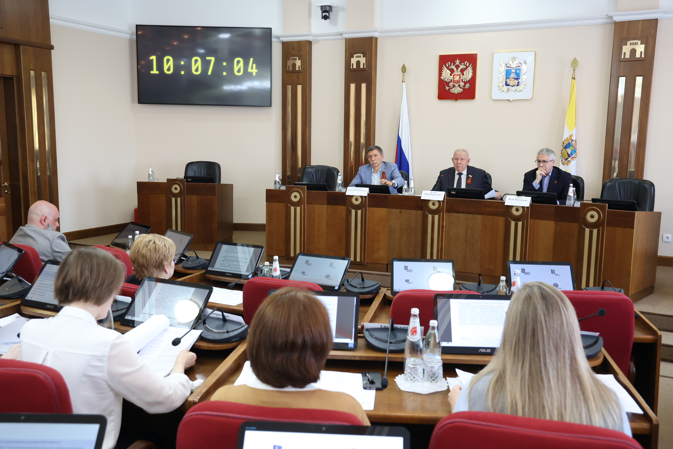 В Думе края рассматривают инициативу по ограничению продажи энергетиков