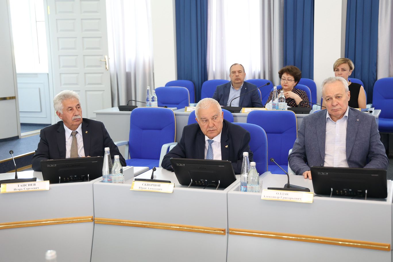 Депутаты рассмотрели итоги исполнения бюджета Ставропольского края в 2025 году