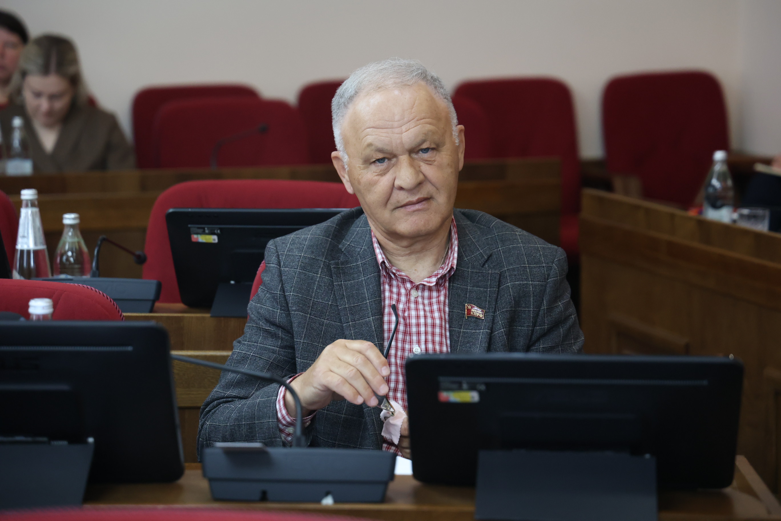 Совет Думы утвердил повестку майского заседания