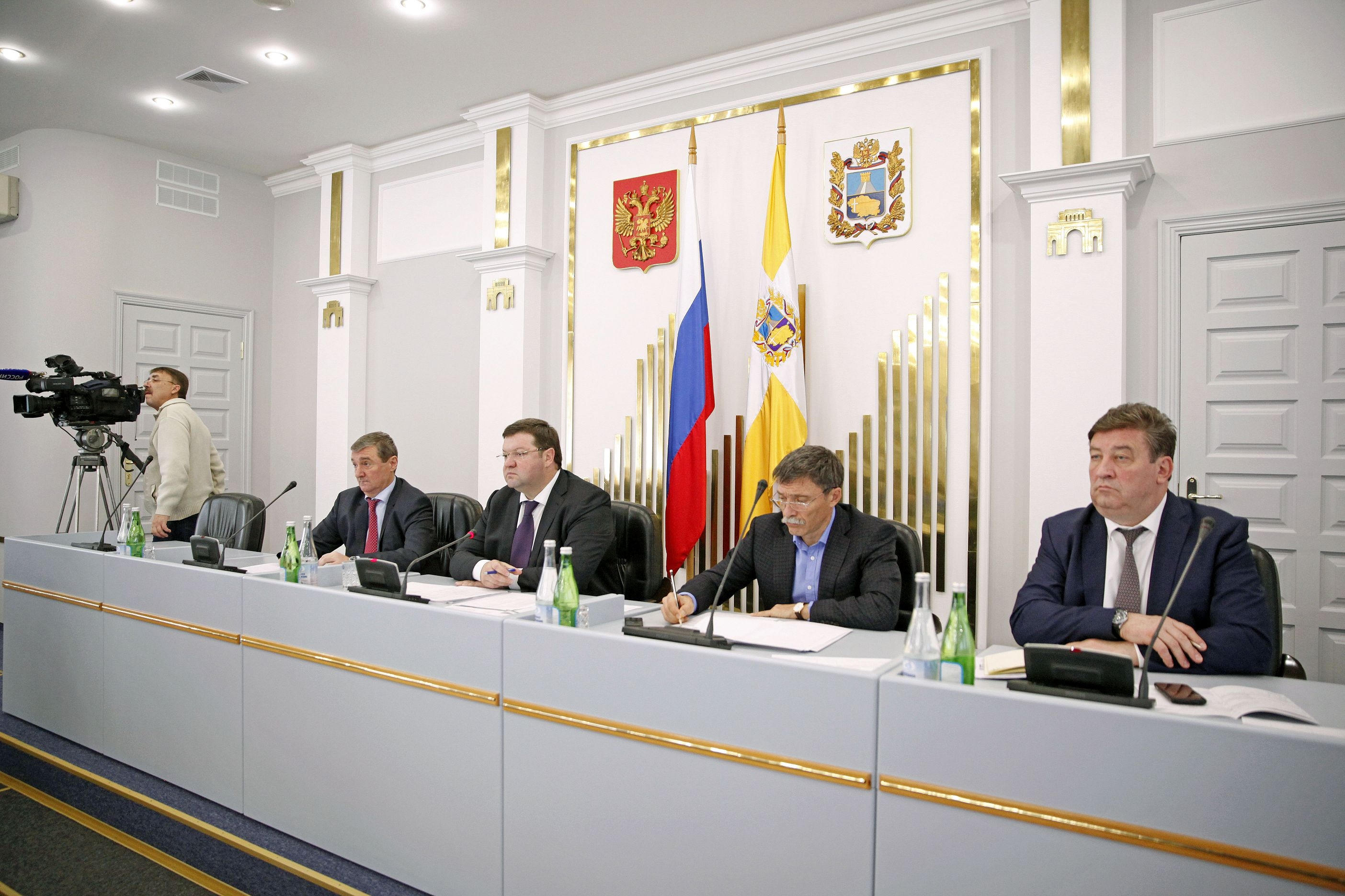 Комитеты заседают