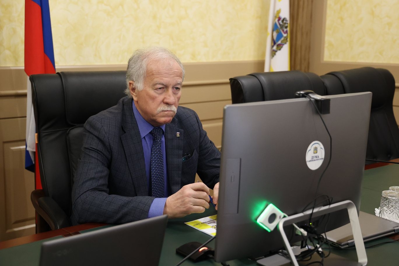 Николай Великдань принял участие в еженедельном рабочем совещании краевого правительства