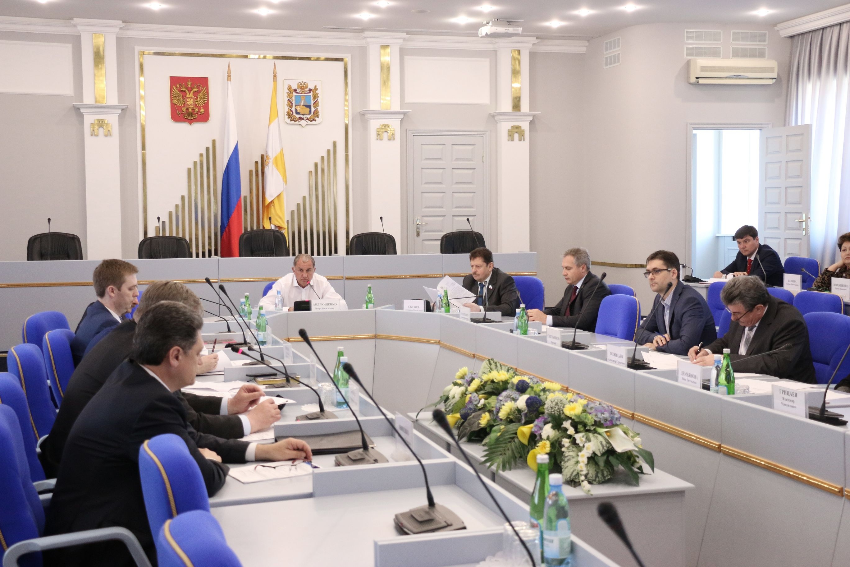 Долгострой требует решений
