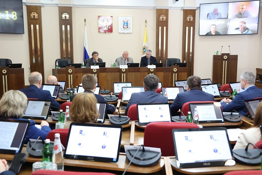 Краевые депутаты намерены ограничить розничную продажу несовершеннолетним товаров, содержащих сжиженный углеводородный газ