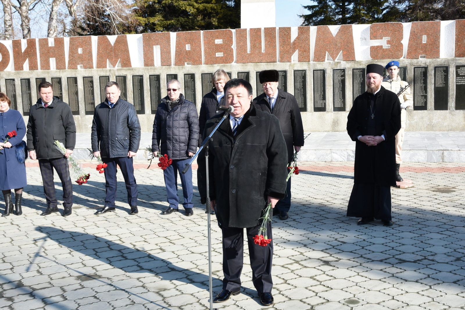 Помнить о каждом герое и противостоять попыткам переписать историю