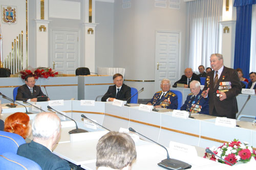 Бойцы вспоминали минувшие дни