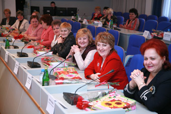 НИЗКИЙ ПОКЛОН ЖЕНЩИНАМ