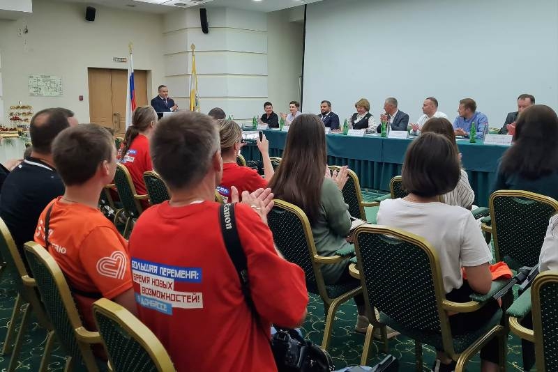 Председатель Думы Николай Великдань направил приветствие организаторам Всероссийского движения-конкурса «Моя родословная»