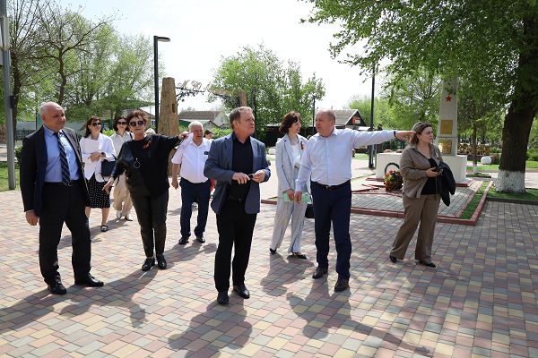 Депутаты краевой Думы оценили реализацию инициативного бюджетирования в Левокумском муниципальном округе