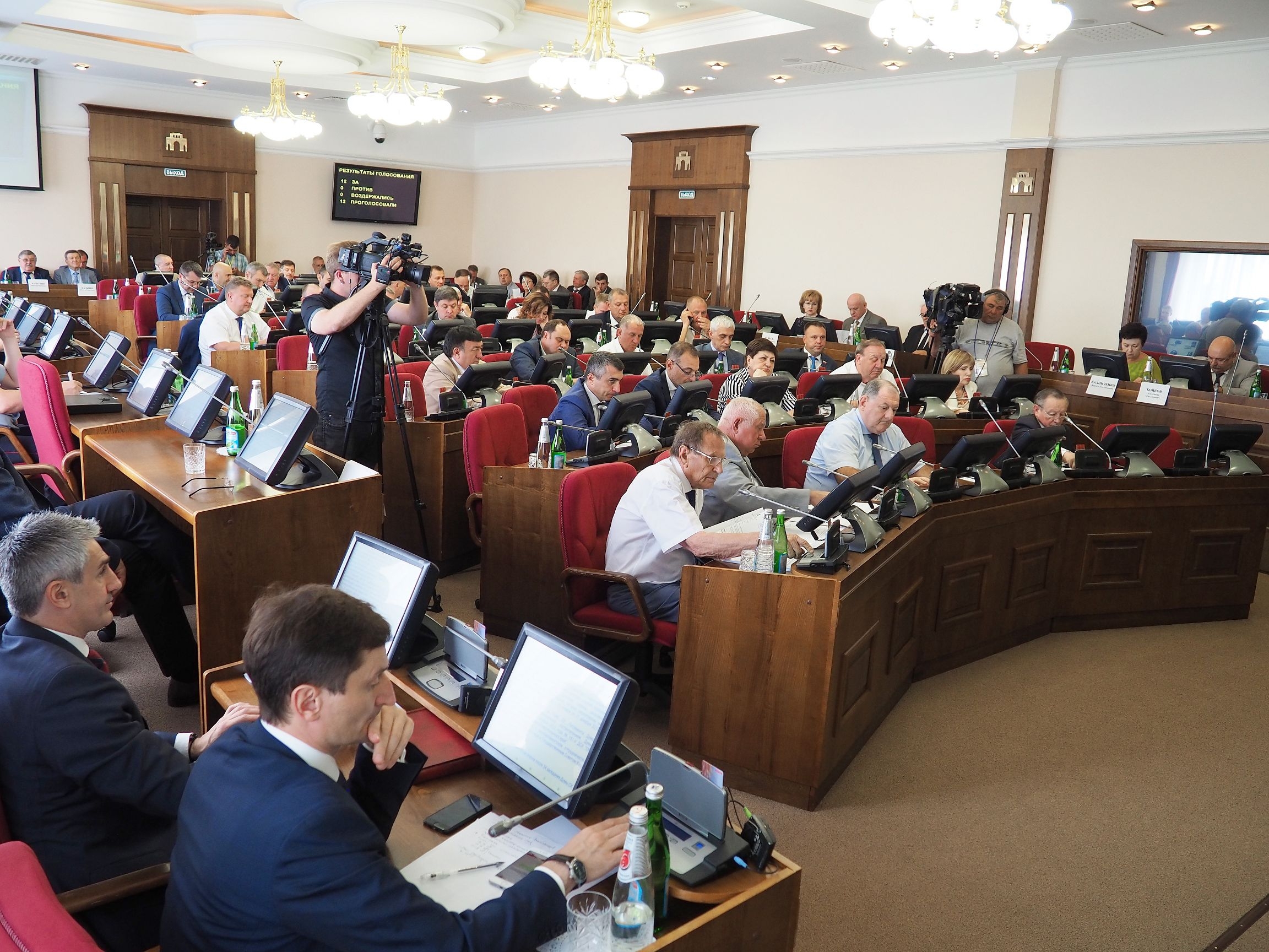Сессия завершена – работа продолжается