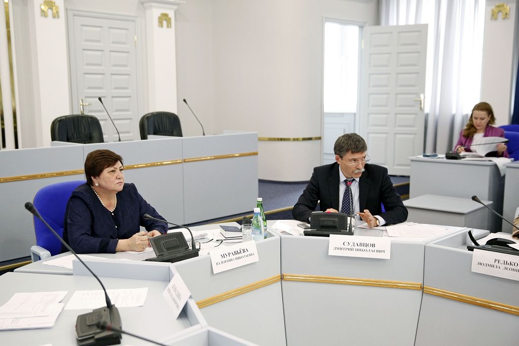 Корректировки в сторону увеличения расходов