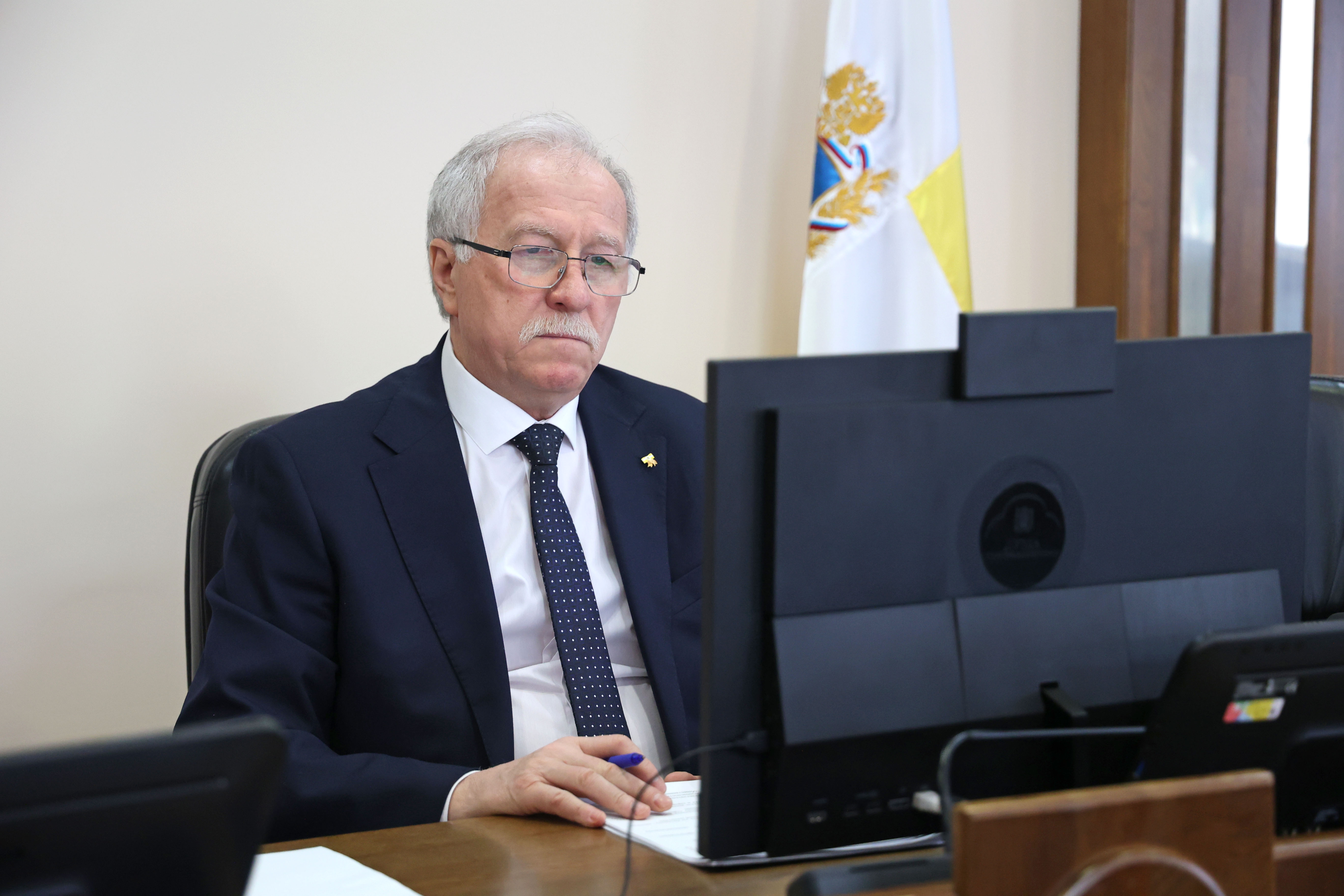 Николай Великдань поручил подготовить программу визита парламентариев ЛНР на Ставрополье
