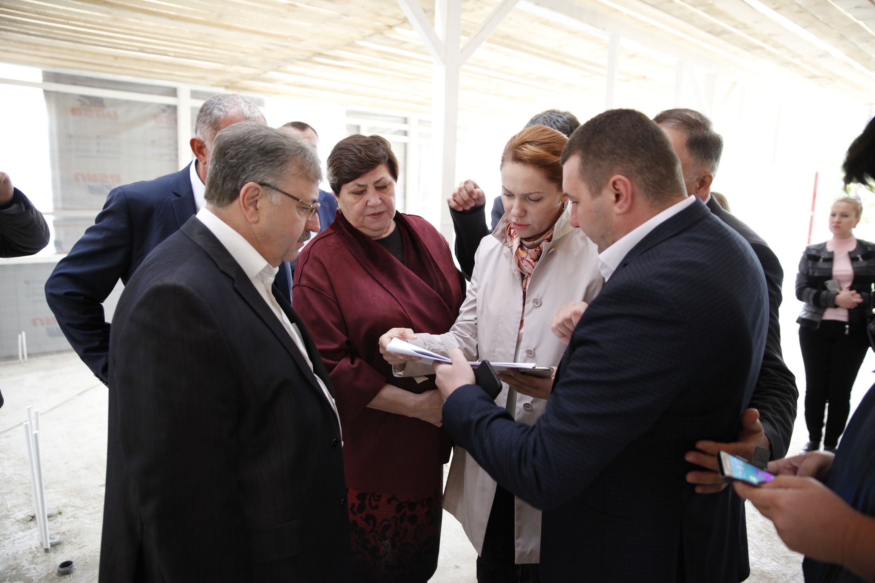 Временная комиссия Думы края проинспектировала строительство социальных объектов