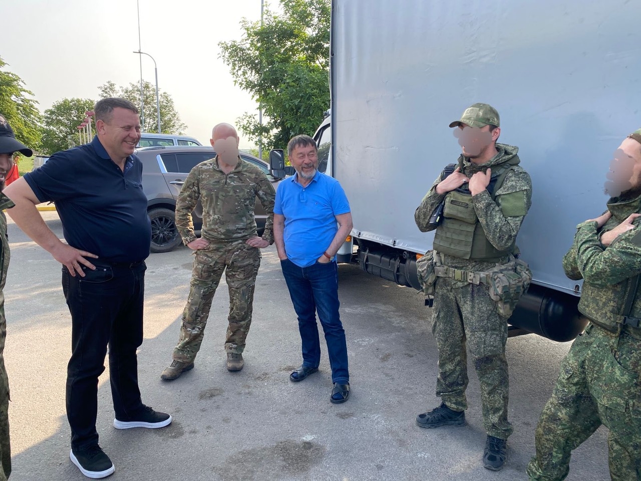 Заурбек Шерпеев передал гуманитарную помощь бойцам в зоне СВО