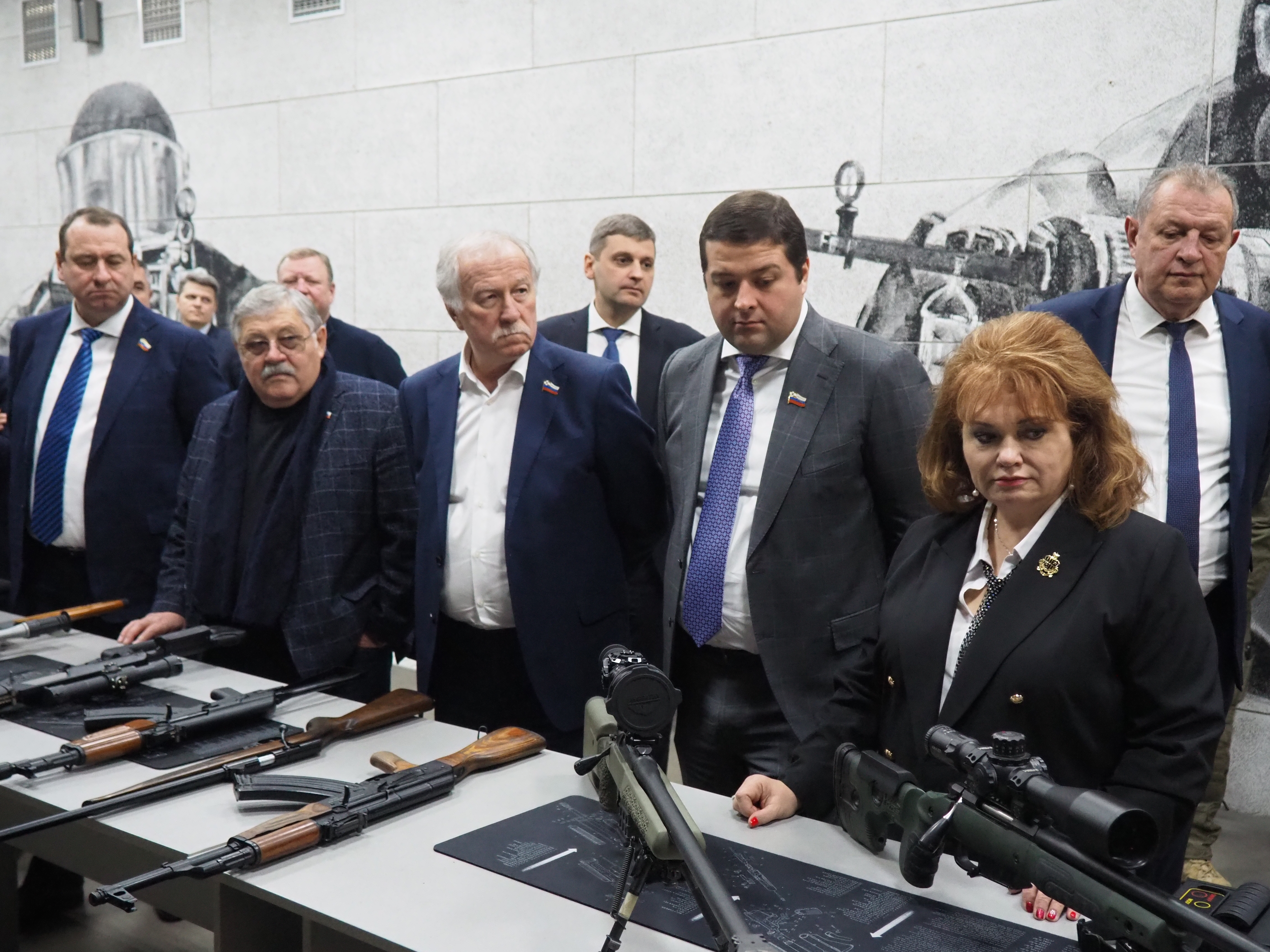 Краевые законодатели посетили центр военно-спортивной подготовки и патриотического воспитания