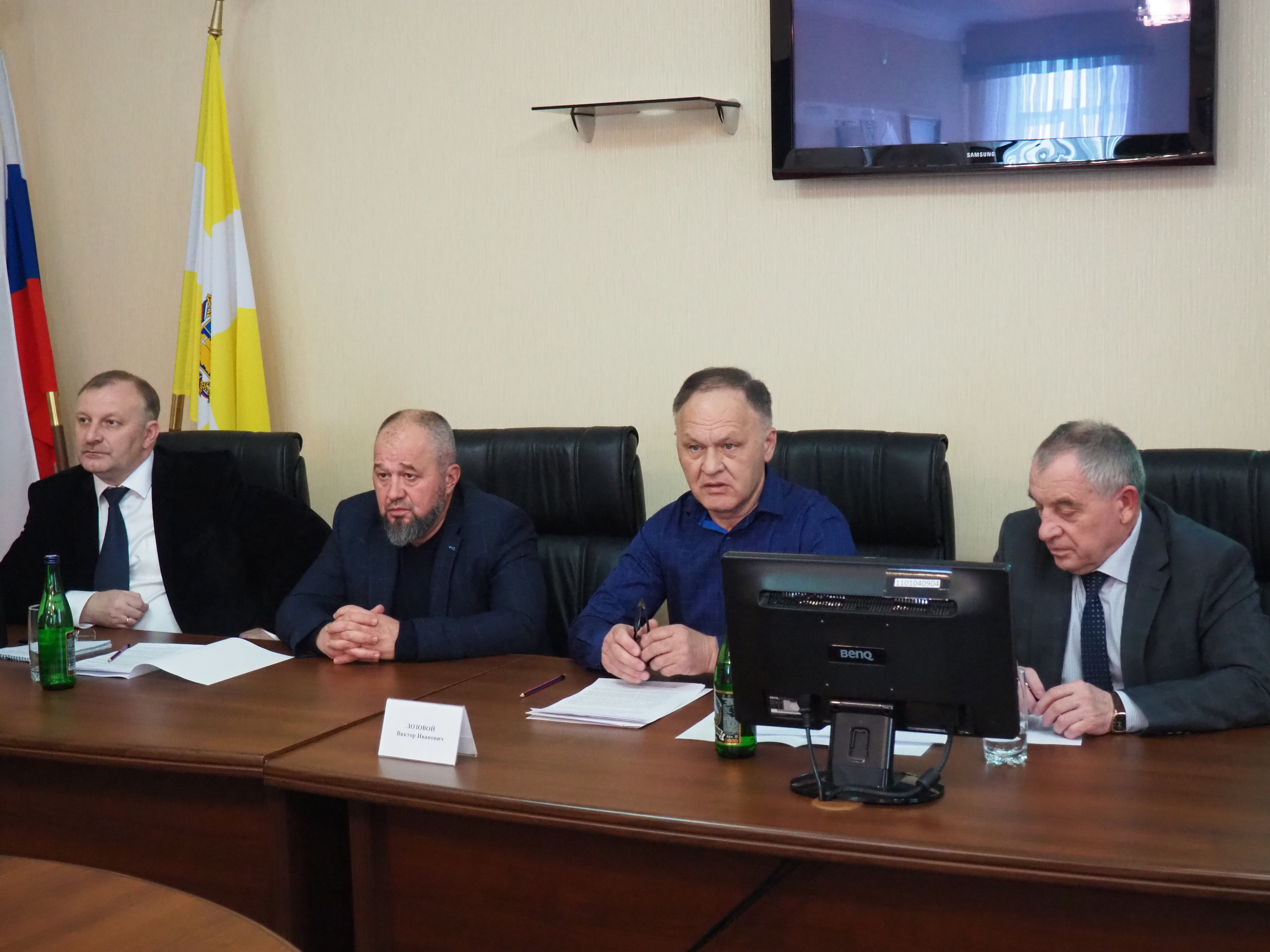 Депутат Виктор Лозовой: в случае срыва графика работ на объекте благоустройства контракт с подрядчиком должен расторгаться