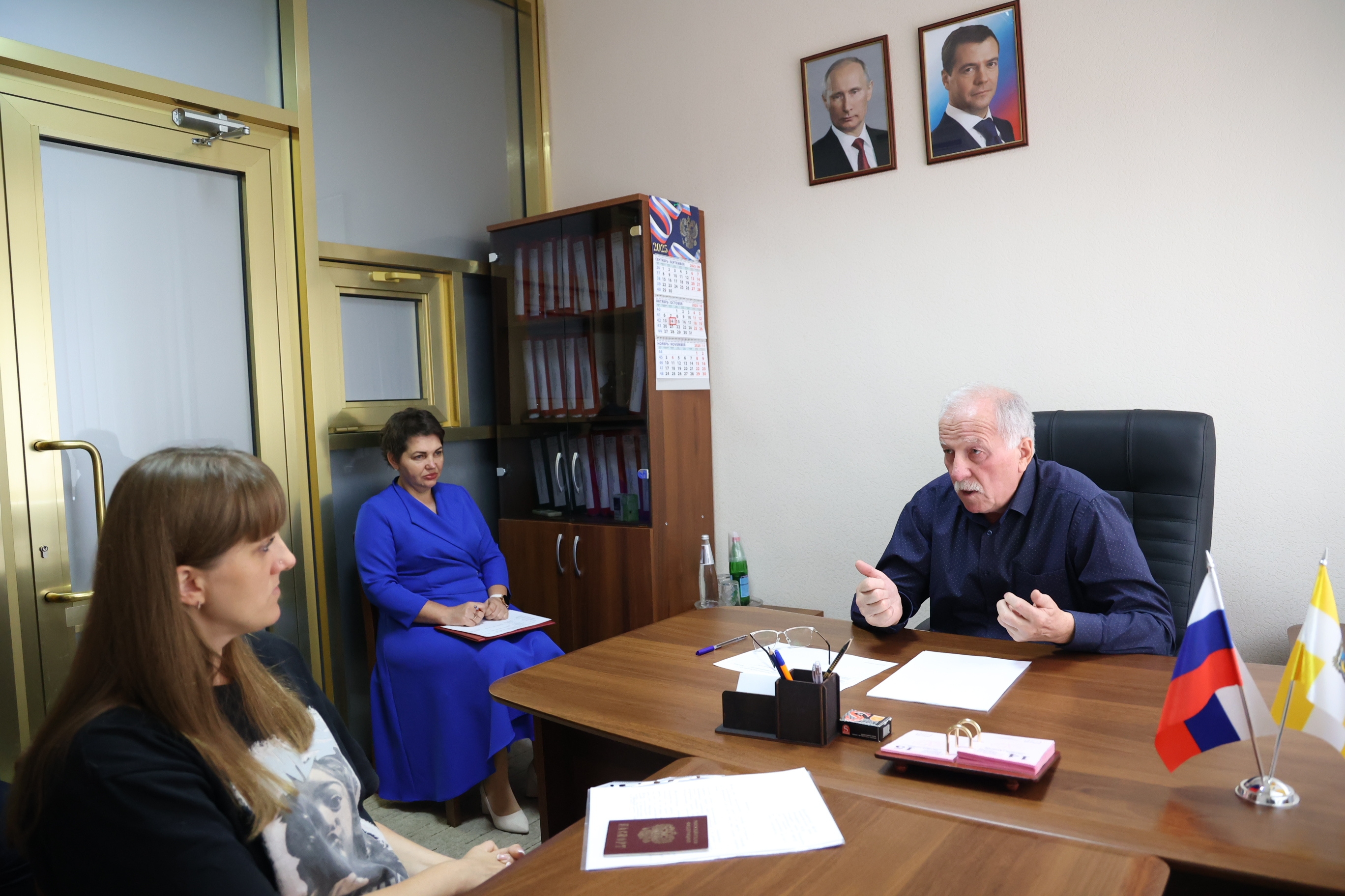 Николай Великдань провел личный прием граждан