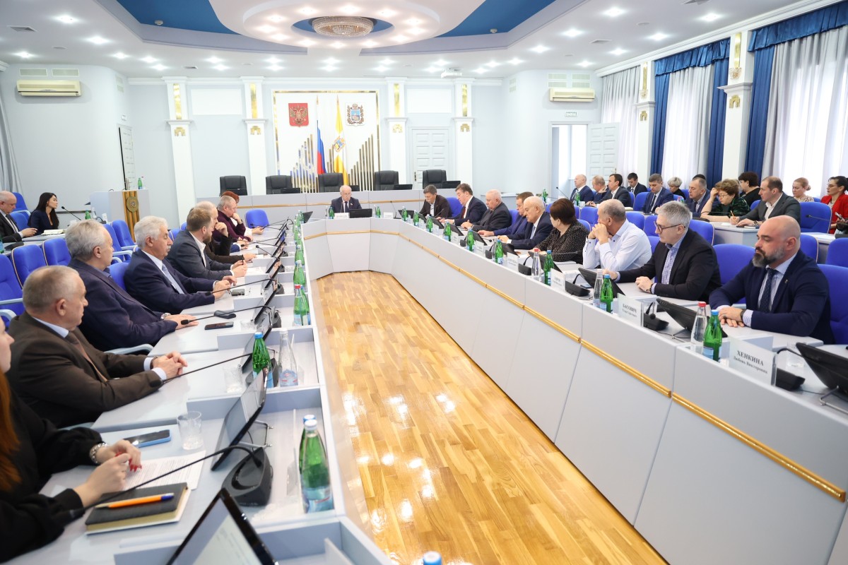 Николай Великдань и депутаты принимают участие в «Елке желаний»