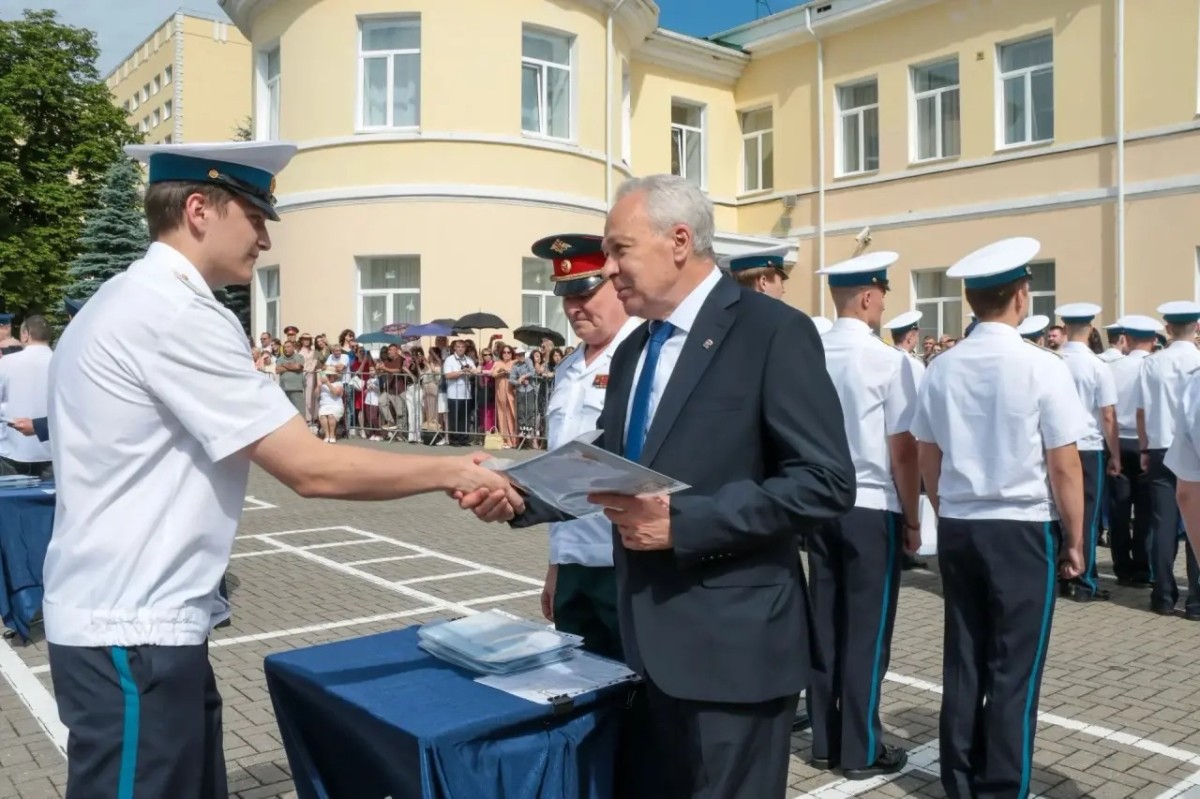 В Ставропольском президентском кадетском училище прошел торжественный выпуск воспитанников