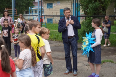 В честь Дня защиты детей Дмитрий Судавцов организовал детскую развлекательную программу