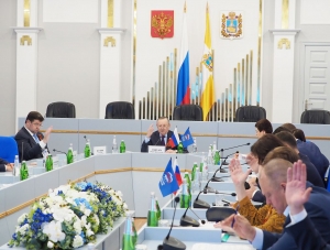 Единоросы обсудили ход программы местных инициатив на Ставрополье